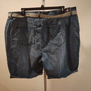 Gloria Vanderbilt Bermuda Mayfair Mia Belted Denim Jean Shorts Plus Size 24W NWT